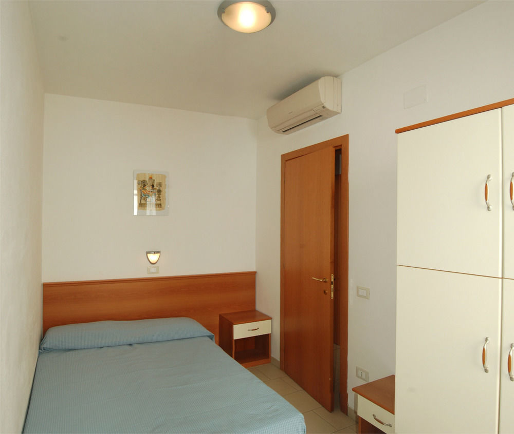 Edelweiss Hotel Fano Exterior foto